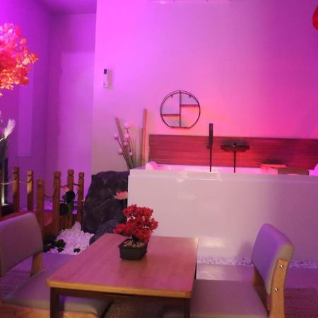 Loveroom Japon Avec Balneotherapie Tulon Zewnętrze zdjęcie